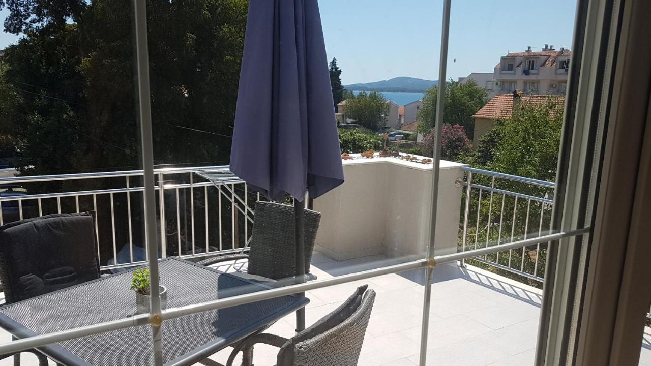 Apartments Luna Sveti Filip i Jakov Kültér fotó