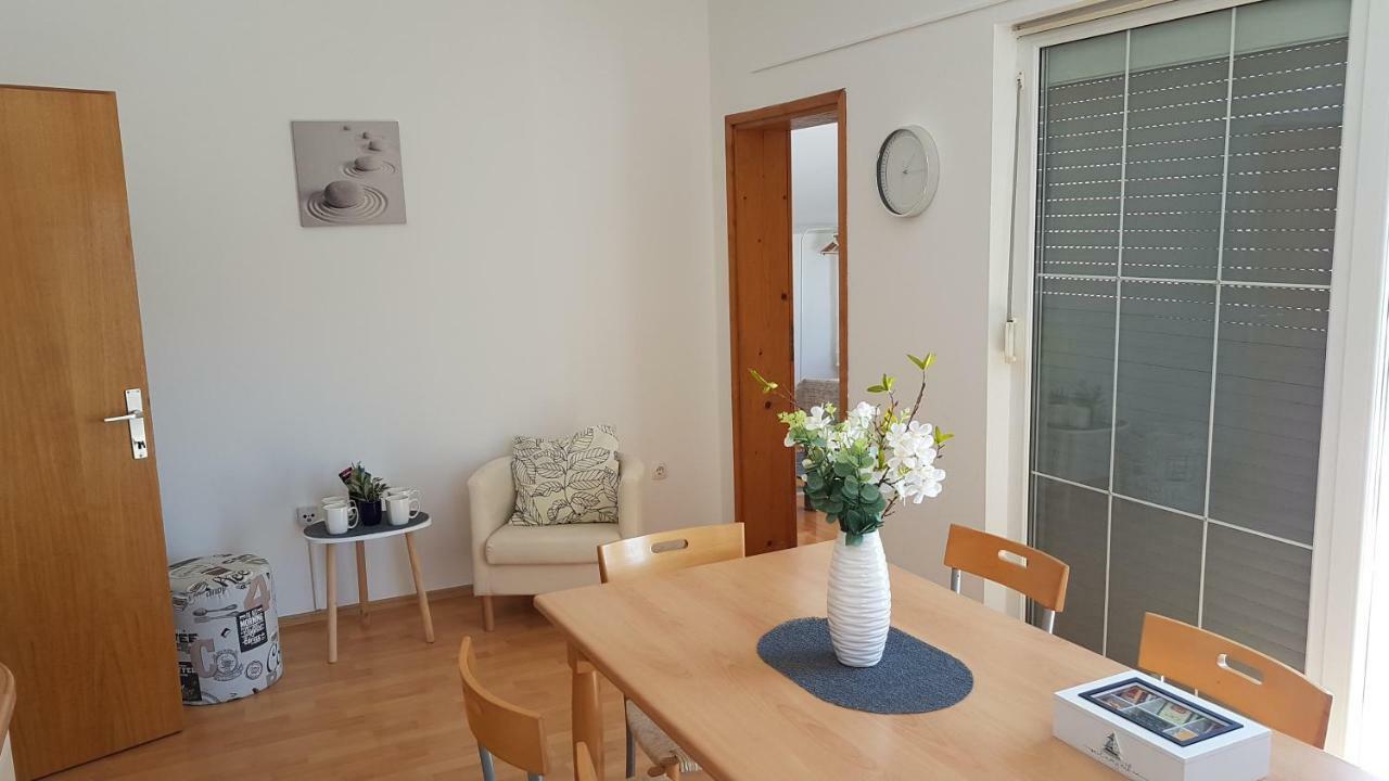 Apartments Luna Sveti Filip i Jakov Kültér fotó
