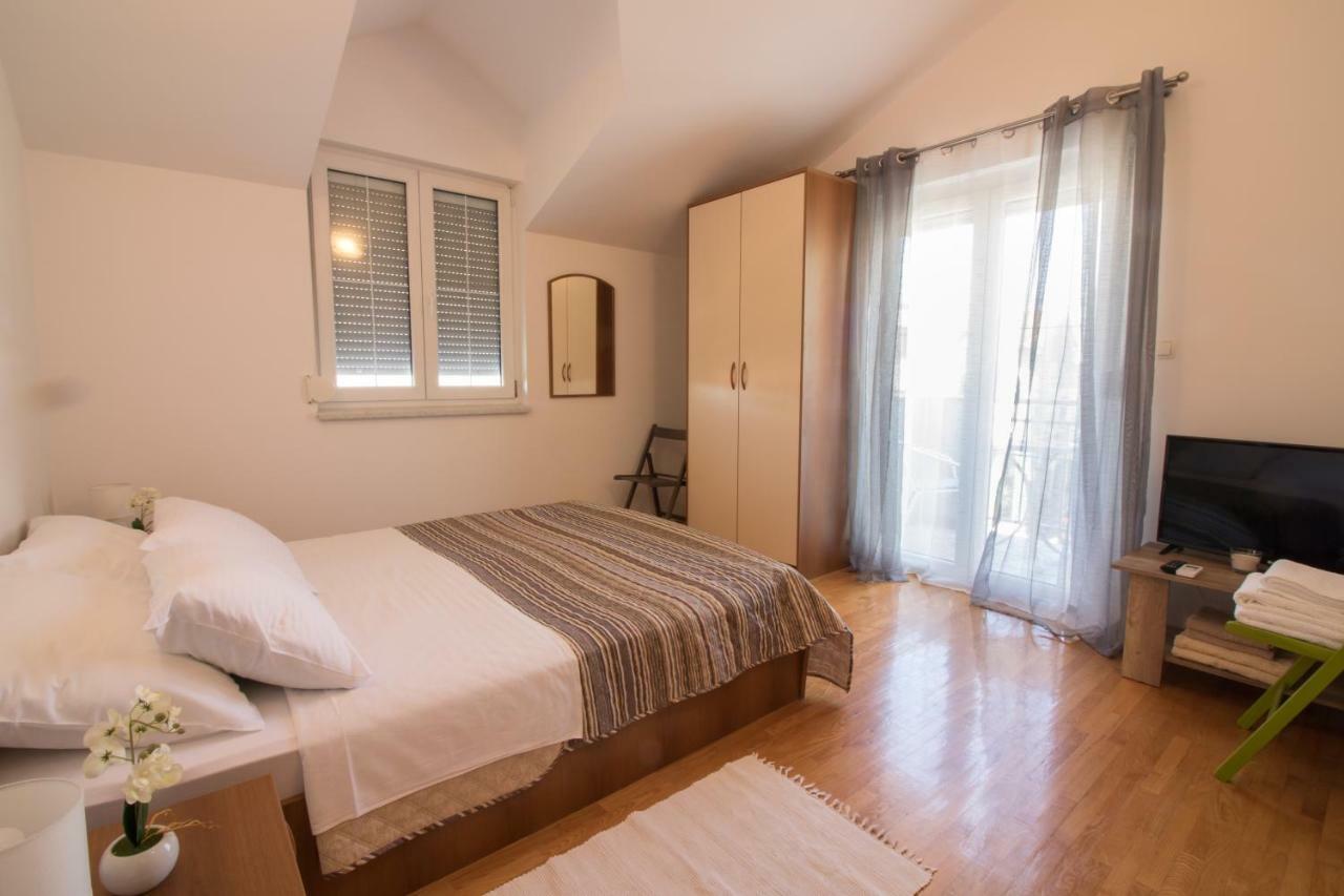 Apartments Luna Sveti Filip i Jakov Kültér fotó